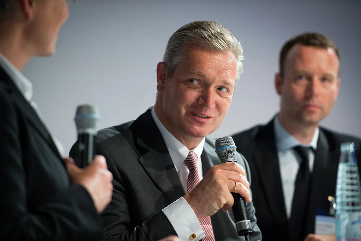 Podiumsdiskussion bei einer Tagung im OKTOGON auf Zollverein